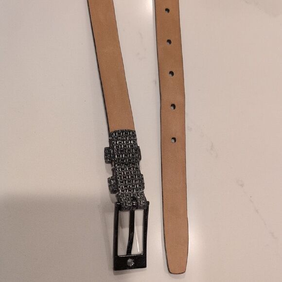 WCM New York Italian Calfskin Silver Textured Metallic Belt Gunmetal Buckle - Picture 6 of 9